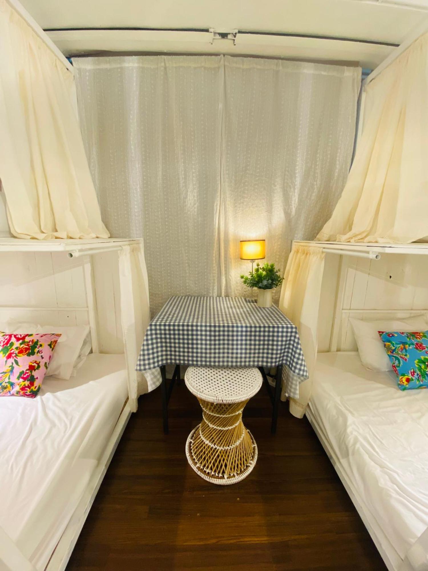 Chiza Hostel Chiangmai Chiang Mai Bagian luar foto