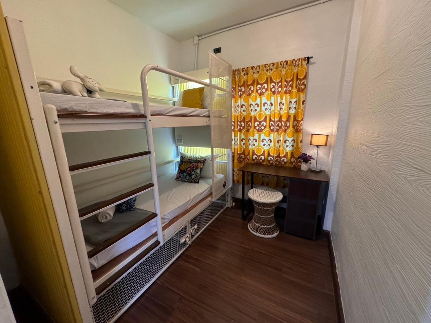 Chiza Hostel Chiangmai Chiang Mai Bagian luar foto